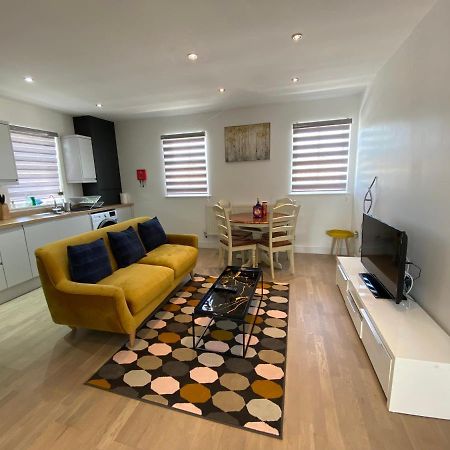 Apartment No 8 - Stay In Style In The Heart Of The Cathedral City. ترورو المظهر الخارجي الصورة