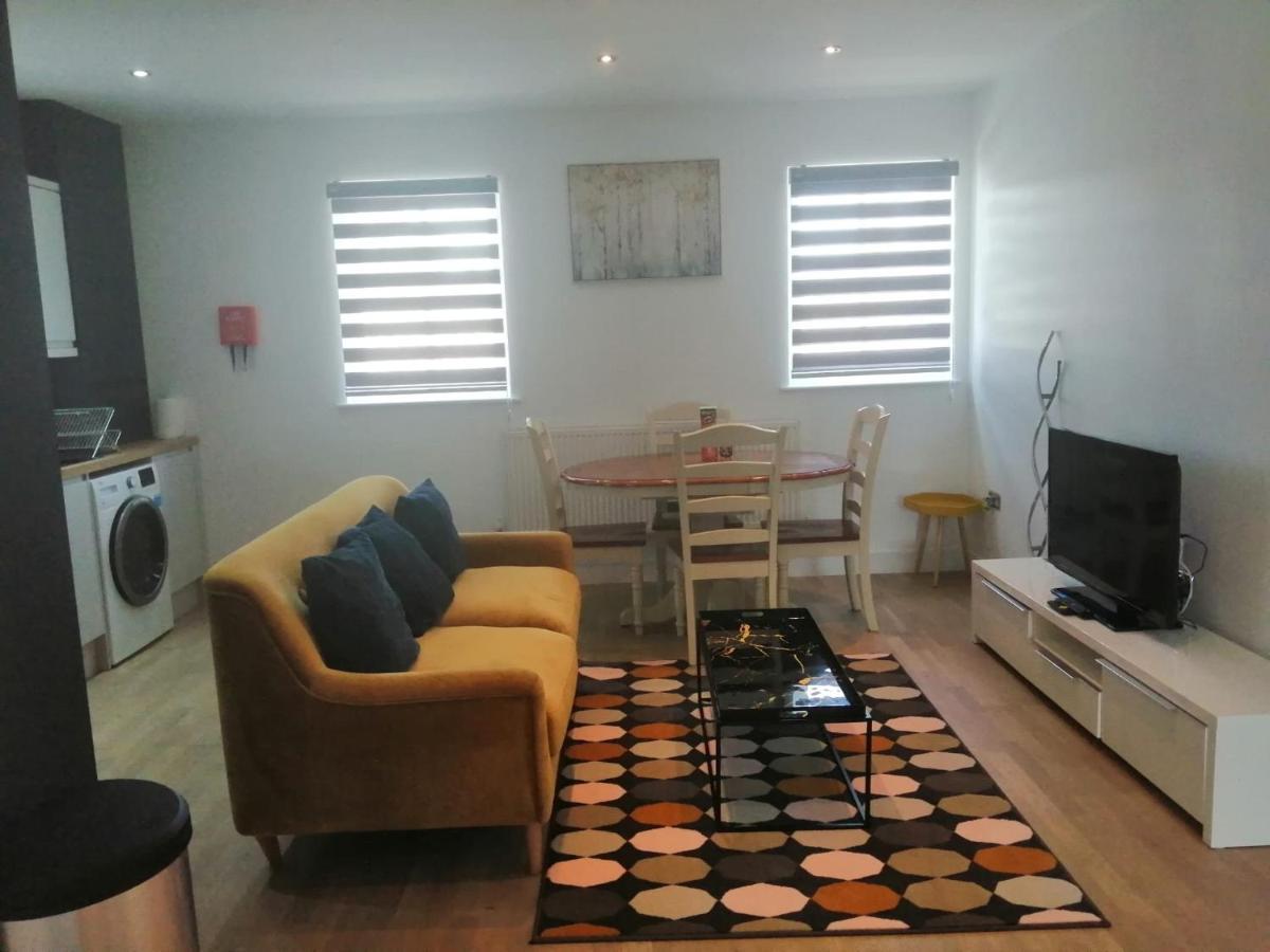 Apartment No 8 - Stay In Style In The Heart Of The Cathedral City. ترورو المظهر الخارجي الصورة