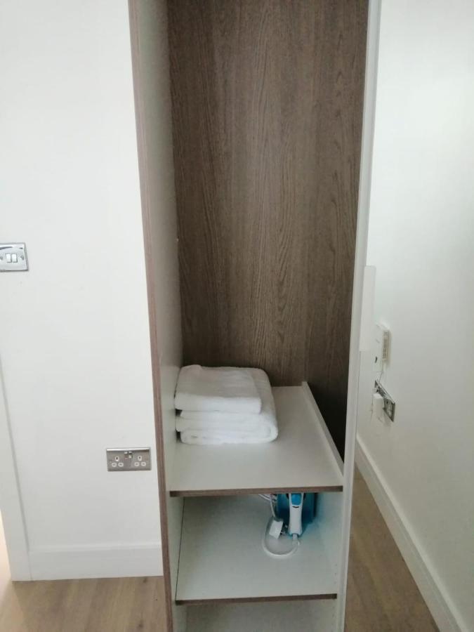 Apartment No 8 - Stay In Style In The Heart Of The Cathedral City. ترورو المظهر الخارجي الصورة