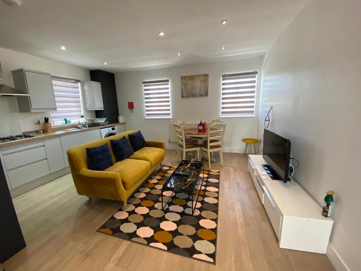 Apartment No 8 - Stay In Style In The Heart Of The Cathedral City. ترورو المظهر الخارجي الصورة